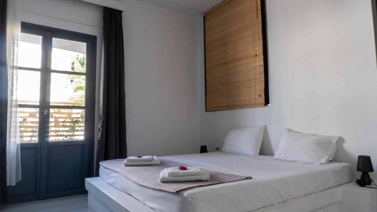 Vista Mare Hotel Náousa Eksteriør billede