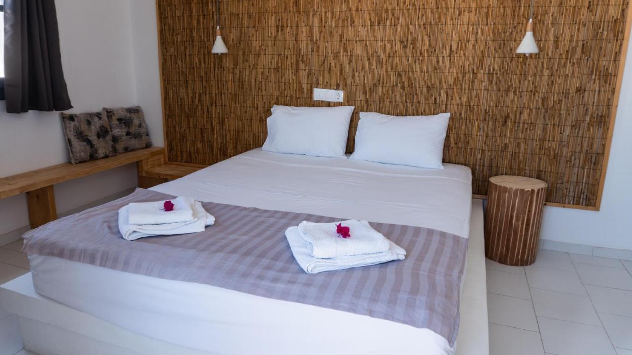 Vista Mare Hotel Náousa Eksteriør billede