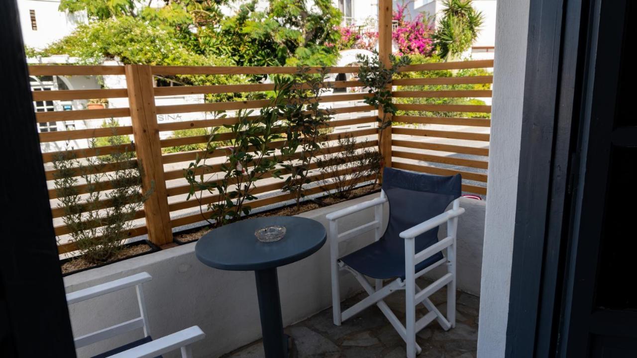 Vista Mare Hotel Náousa Eksteriør billede