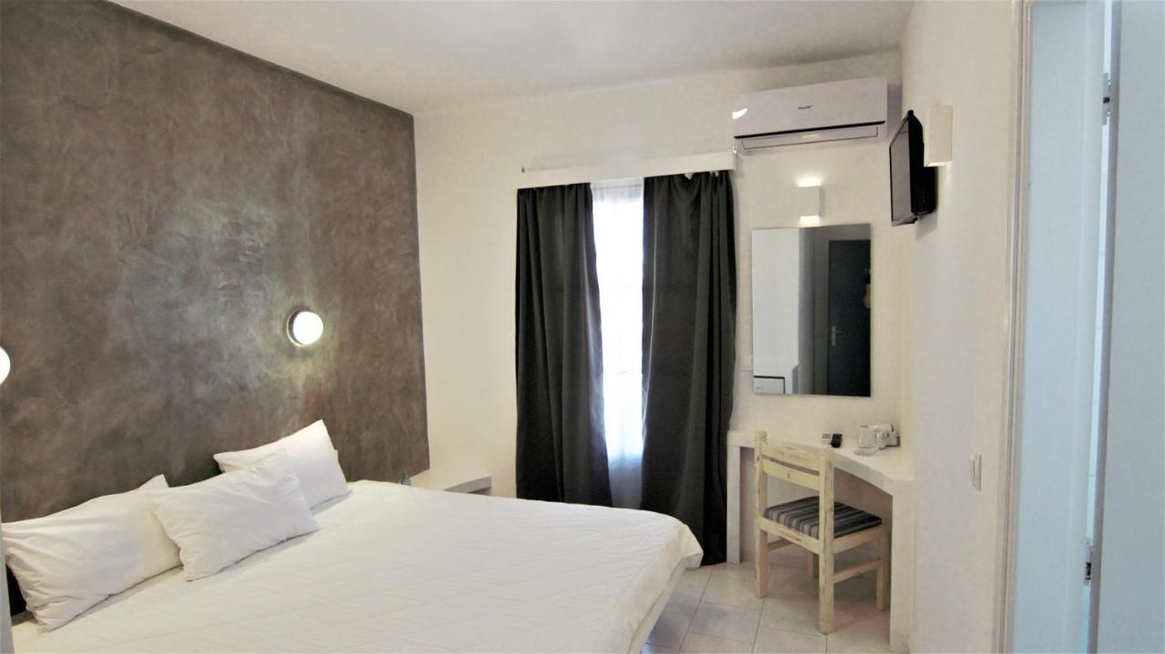 Vista Mare Hotel Náousa Eksteriør billede