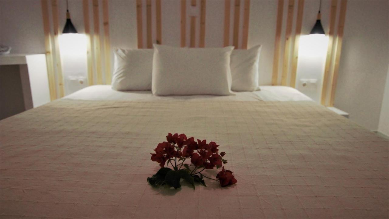 Vista Mare Hotel Náousa Eksteriør billede